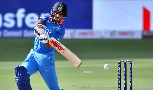দারুণ সুচনায় ভারত ব্যাটিং, দেখে নিন সর্বশেষ স্কোর