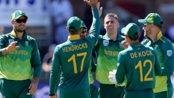 ভারত সফরের লক্ষে প্রোটিয়াদের টি-টোয়েন্টি ও টেস্ট দল ঘোষণা
