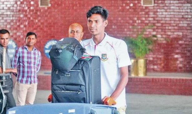 যে খারাপ খবর পেয়ে বিমান বন্দর থেকে ফিয়ে এলেন মুস্তাফিজ