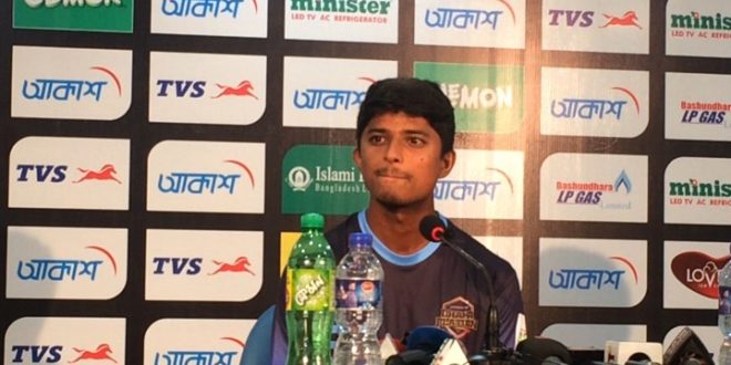 মা এখনও আইসিইউতে, সবাই দোয়া করবেন-ঃ মেহেদি