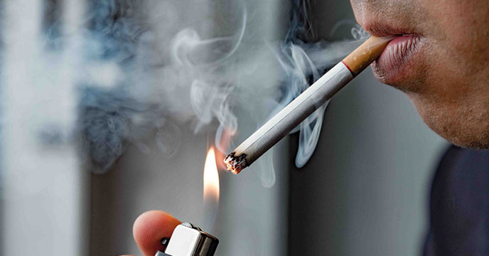করোনা নিয়ে ধূমপানকারীদের জন্য নতুন তথ্য