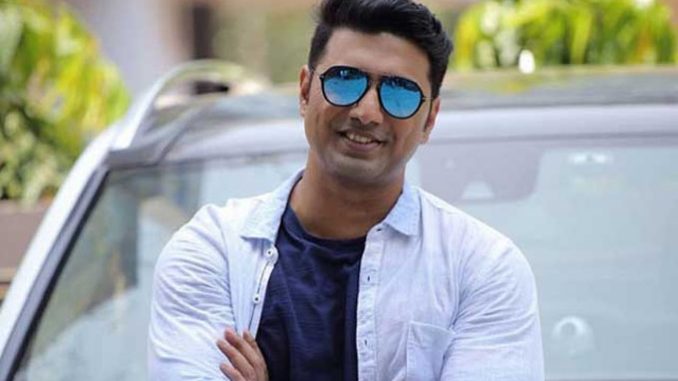 করোনার মধ্যেই আরও একবার বড় মনের পরিচয় দিলেন অভিনেতা দেব
