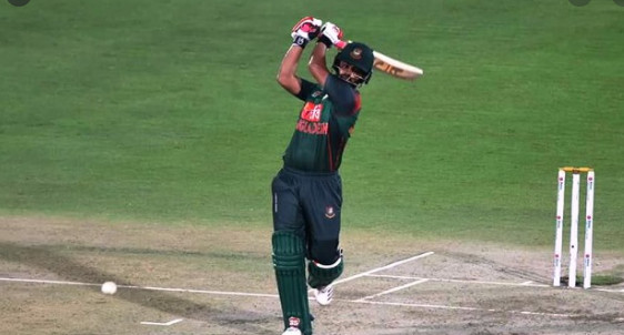 চার না বিশাল বিশাল ছক্কায় আজ যত রান করলেন তামিম