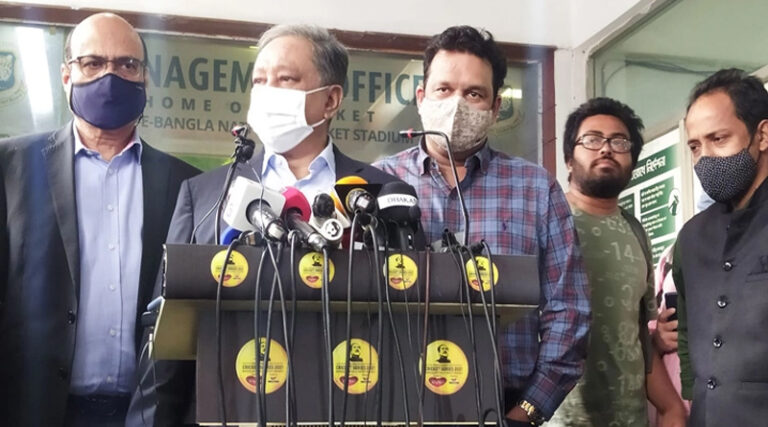 ক্যাপ্টেন্সি দিয়েও সাকিবকে টেস্ট খেলানোর চেষ্টা করলাম : পাপন