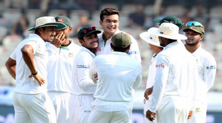 মাত্র ৬ জনকে নিয়ে লঙ্কায় যাচ্ছে বাংলাদেশ