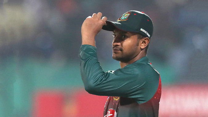 তামিম মাহমুদউল্লাহর পরিবর্তে তিন ফরম্যাটে নতুন অধিনায়ক সাকিব