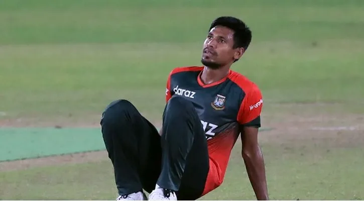 যে রেকর্ড মোস্তাফিজ ছাড়া কেবল একজনের