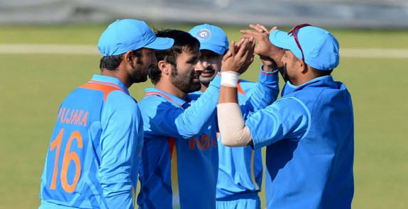 মাঠ থেকে চুরি হলো রোলার দোষ চাপলো ভারতীয় ক্রিকেটারের উপর
