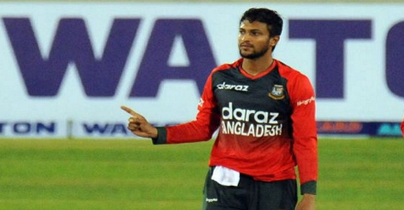 বিশ্বের একমাত্র ক্রিকেটার হিসেবে নতুন মাইলফলকের সামনে দাঁড়িয়ে সাকিব