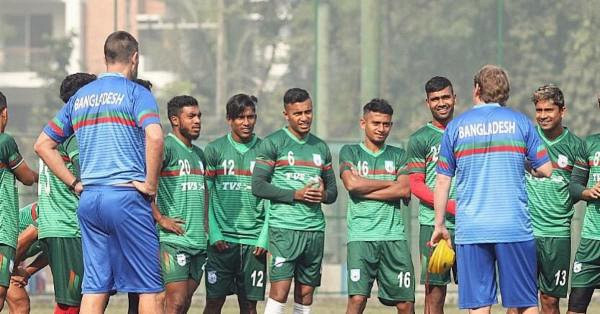 দলে চার পরিবর্তন : শক্তিশালী একাদশ নিয়ে মাঠে নামছে বাংলাদেশ