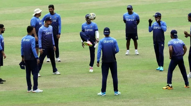 বাংলাদেশের সামনে একটি মাত্র পথ খোলা