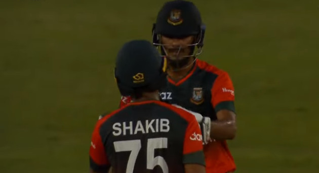 চার ও ছক্কা হাকাতে ব্যস্ত নাঈম ও সাকিব,সর্বশেষ স্কোর