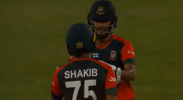 চার ও ছক্কা হাকাতে ব্যস্ত নাঈম ও সাকিব,সর্বশেষ স্কোর