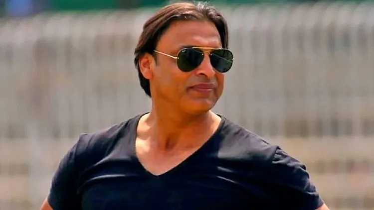 পাকিস্তানের বিশ্বকাপ স্কোয়াড নিয়ে ক্ষুব্ধ শোয়েব আখতার