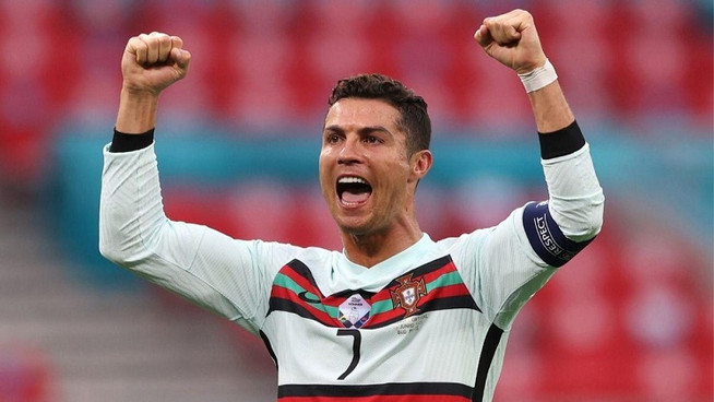 গুরু শিষ্যের লড়াইয়ে মাঠে নামছে রোনালদো