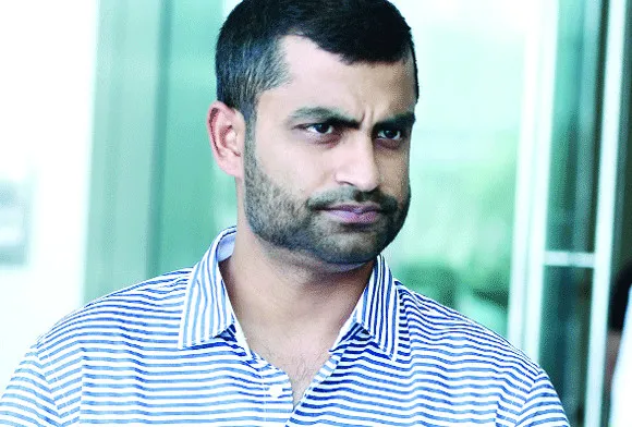 আজকে দেশ ছাড়লেন তামিম