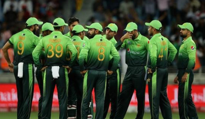 পাকিস্তানের বিশ্বকাপ দল থেকে বাদ পড়ছে যারা