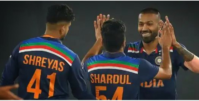 এইমাত্র পাওয়া : ভারতের বিশ্বকাপ দলে পরিবর্তন