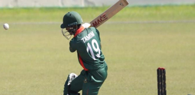 ৯৩ বলে ৮৩ তামিম ৩১ ওভার শেষে গড়ছে রান পাহাড়