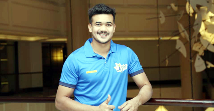 আমলার সম্পর্কে যে মন্তব্য করলেন তাসকিন