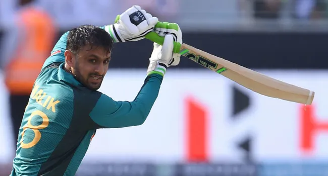 ক্রিকেট বিশ্বে তোলপাড় : এশিয়ার প্রথম ক্রিকেটার হয়ে যে রেকর্ড গড়লেন শোয়েব মালিক