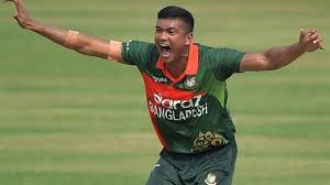 আউট,আউট,আউট, শুরুতেই উইকেট তুলে নিলেন তাসকিন, দেখেনিন সর্বশেষ স্কোর