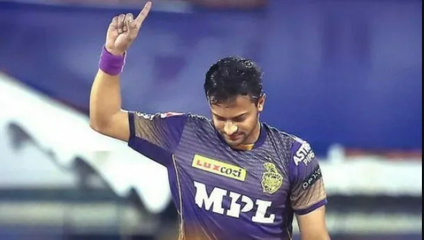 মাঠে নেমে প্রথম ওভারে মাত্র ১ রান দিলেন সাকিব,সর্বশেষ স্কোর