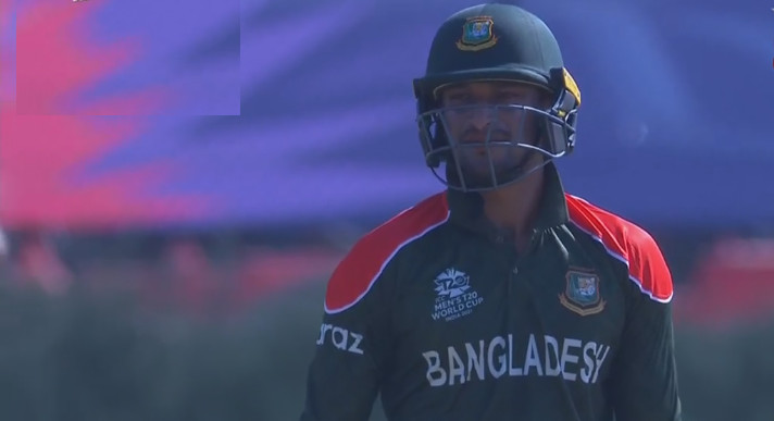 শেষ হলো ৯ ওভারের খেলা,সর্বশেষ স্কোর