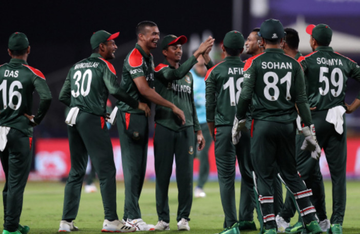 W,W,W,W প্রথম ২৮ বলে ৪ তুলে নিলো টাইগাররা