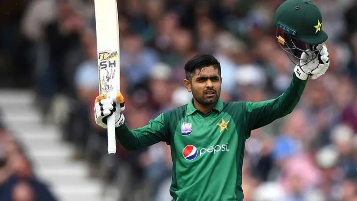 টি-২০ বিশ্বকাপ চলার মধ্যেই পাকিস্তানের অধিনায়কের বিরুদ্ধে গুরুতর অভিযোগ