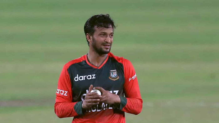 ৪র্থ বোলার হিসেবে ইতিহাস গড়লেন সাকিব