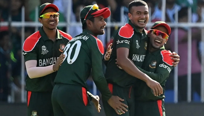 শেষ হয়নি আশা এখনও টাইগারদের রয়েছে সেমিফাইনালে খেলার স্বপ্ন,দেখেনিন কঠিন সমীকরণ