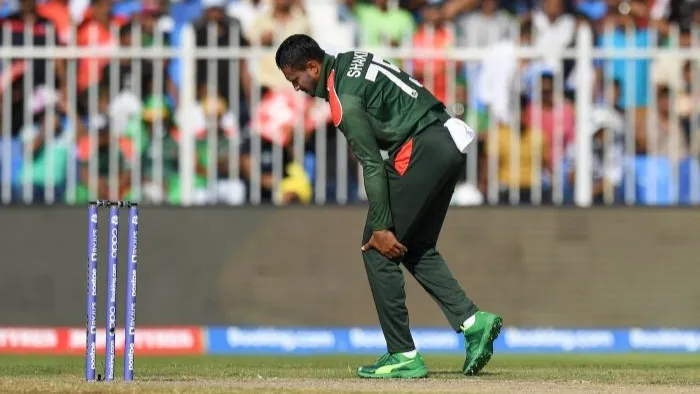 পাকিস্তান সিরিজে সাকিবের খেলা নিয়ে যা বললেন বিসিবির চিকিৎসক দেবাশীষ চৌধুরী
