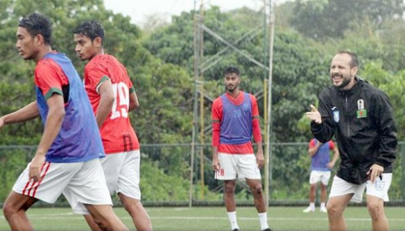 দিনের পর দিন পিছিয়ে যাচ্ছে সময় আজও হচ্ছে না বাংলাদেশর ম্যাচ