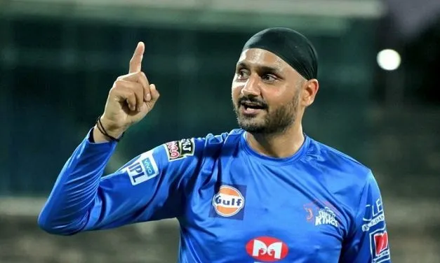 একাধিক চমক দিয়ে বিশ্বকাপ একাদশ ঘোষণা করলেন হরভজন