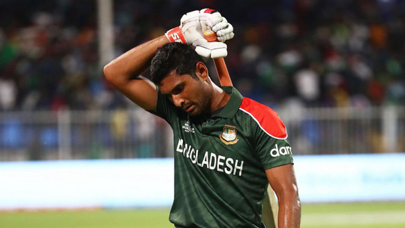 আগামীকাল টি-টোয়েন্টি ম্যাচে প্রথম ব্যাটসম্যান হিসেবে অনন্য এক রেকর্ডের সামনে দাঁড়িয়ে রিয়াদ