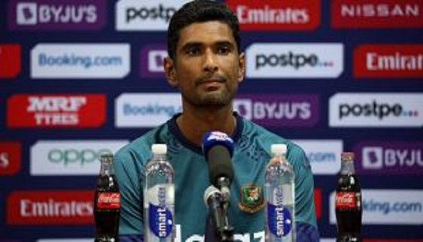 মুশফিকের টি-টোয়েন্টি দলে জায়গা হারানো নিয়ে যা বললেন মাহমুদউল্লাহ