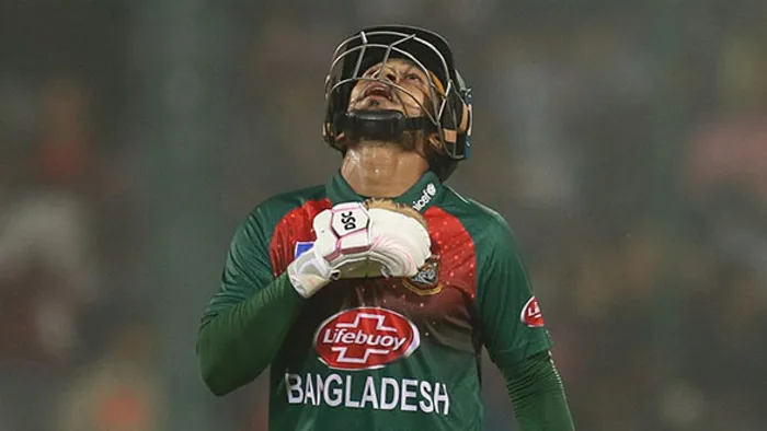 সাকিব-মুশফিক থাকলে পরামর্শ সবসময়ই কাজে আসে : মাহমুদুল্লাহ