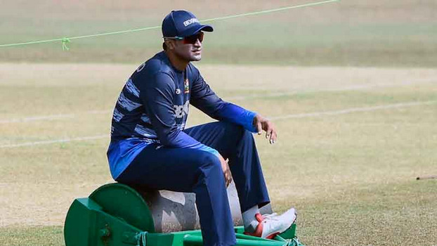 ব্রেকিং নিউজ: টেস্ট খেলা নিয়ে কঠিন সিদ্ধান্ত নিল সাকিব