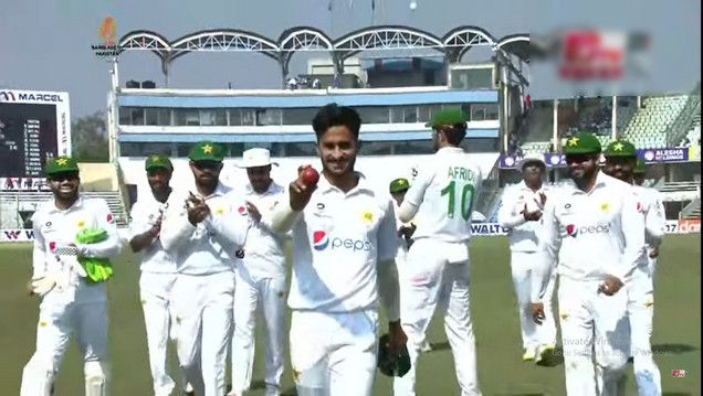 বাংলাদেশ বনাম পাকিস্তান: শেষ হলো ১ম ইনিংসের খেলা