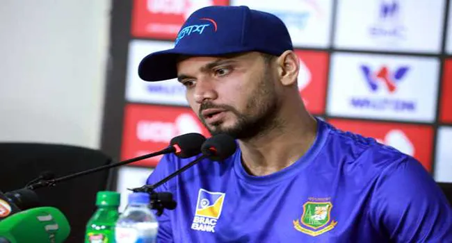 সুস্থ থাকলে ৩০০ উইকেট পেতাম: মাশরাফি