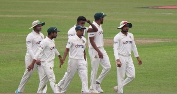 হটাৎ করে অবিশ্বাস্য কারণে বন্ধ তৃতীয় সেশনের খেলা