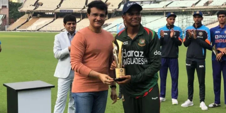 কলকাতার ইডেন গার্ডেন্সে ভারতকে ১৮১ রানে হারিয়ে চ্যাম্পিয়ান বাংলাদেশ