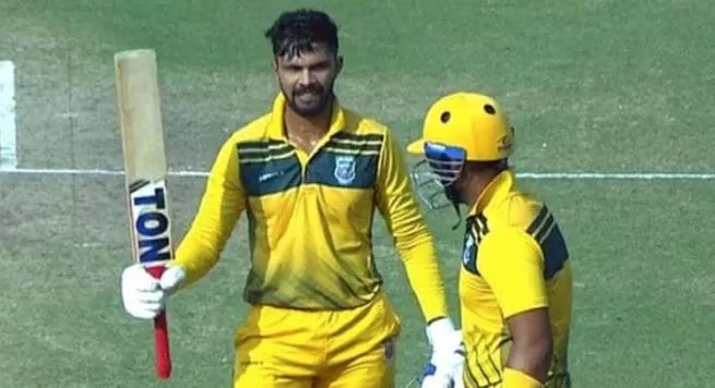ব্রেকিং নিউজ : ৫ ম্যাচে ৪ সেঞ্চুরি