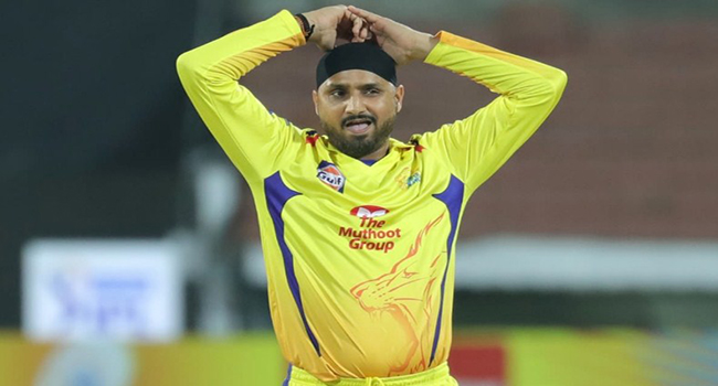 বিপিএল খেলতে যোগাযোগ করেছেন হরভজন সিং