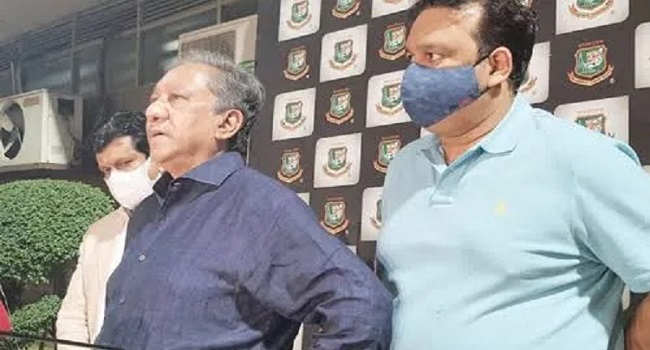 আকরাম খানের জায়গায় যাকে চান পাপন