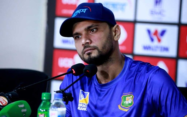 নিউজিল্যান্ডের বিপরীতে ঐতিহাসিক ম্যাচ জয়ের কৃতিত্ব যাকে দিলেন মাশরাফি