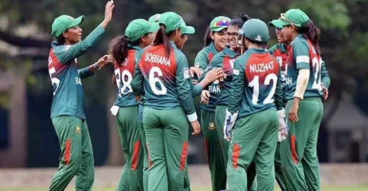 দেশের সেরা পেস বোলারকে ছাড়ায় স্কোয়াড ঘোষণা