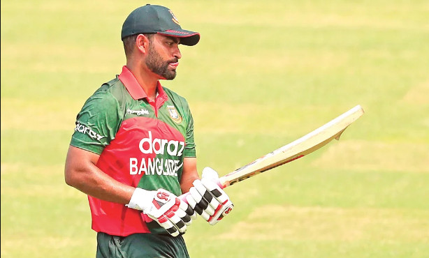 আউট হলেন তামিম,দেখেনিন যত রান করলেন তিনি
