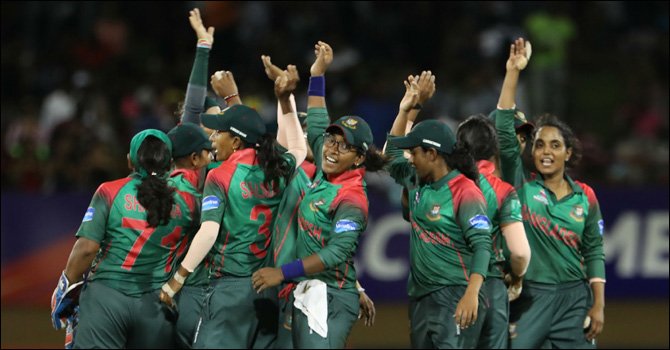 বাছাই পর্বের প্রথম দিনেই মালয়েশিয়ার বিরুদ্ধে বড় জয় তুলে নিলো টাইগ্রেসরা
